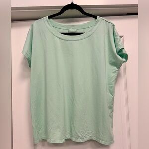 J. Jill Women’s Luxe Supima Scoop Neck Tee, Spring Green, Sz M Tall EUC